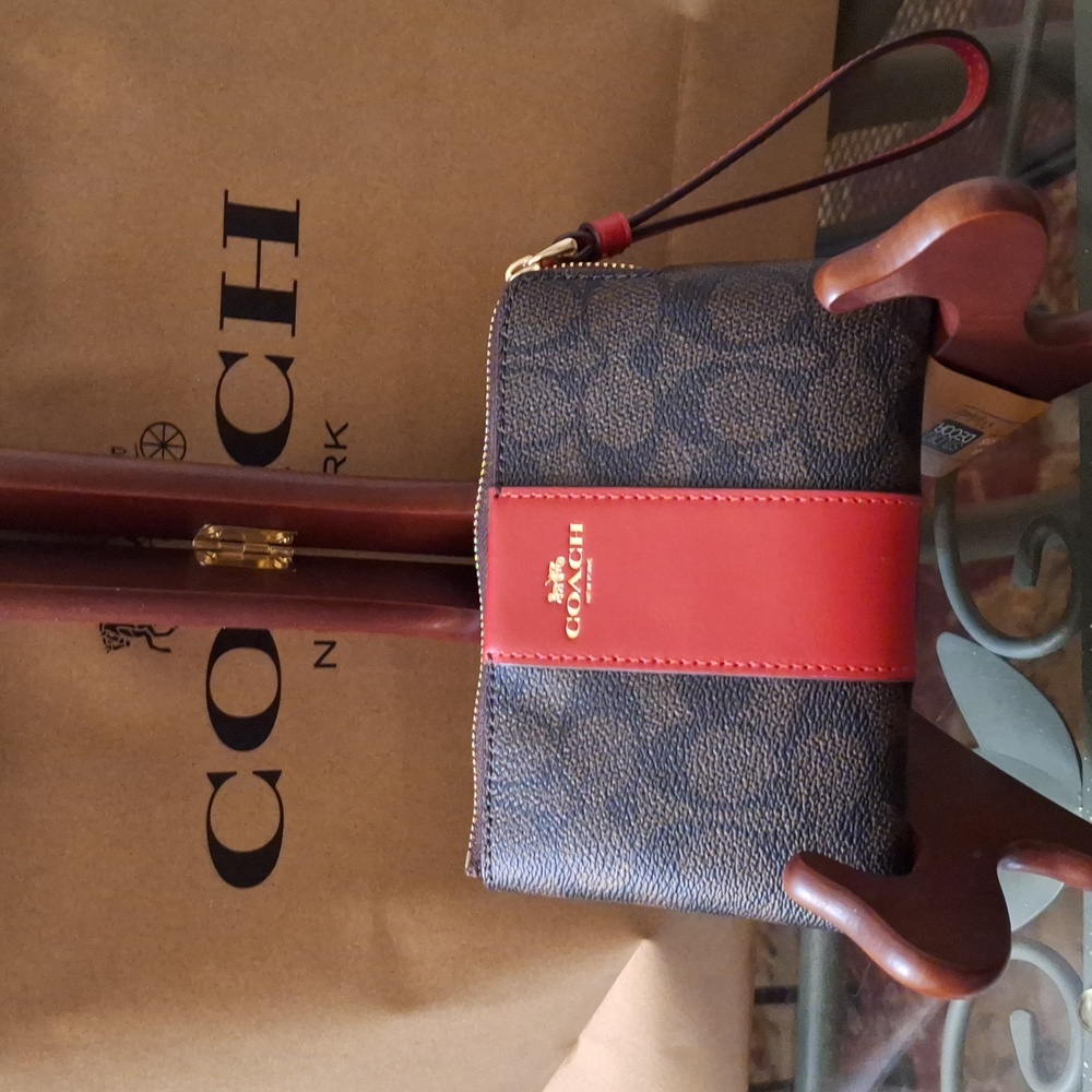 Authentic COACH Wristlet